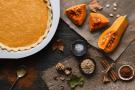 Pumpkin Pie with Ginger Snaps